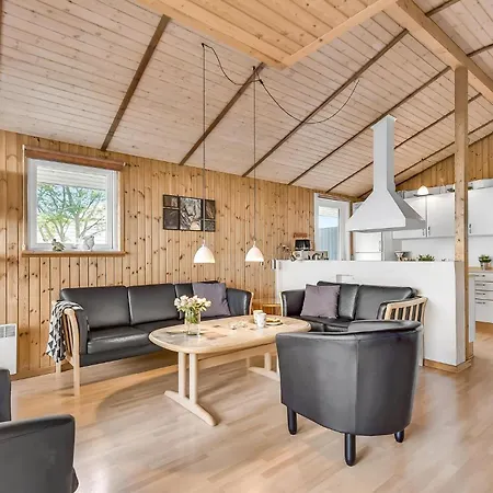 Awesome In Juelsminde With Sauna *