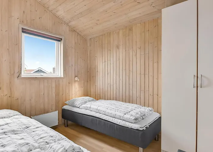 Awesome In Juelsminde With Sauna *