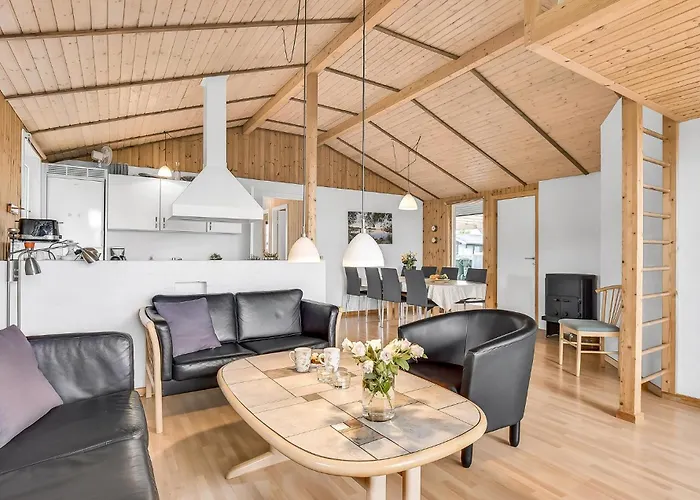 Tatil Evi Awesome In Juelsminde With Sauna *